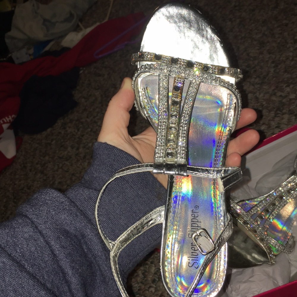 high heels - Picture 3 of 3